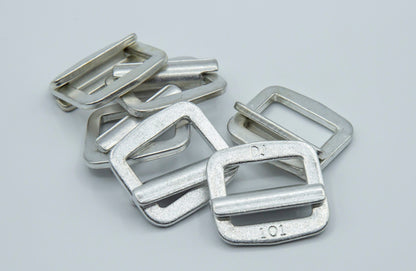 Non-stainless steel chest buckle
