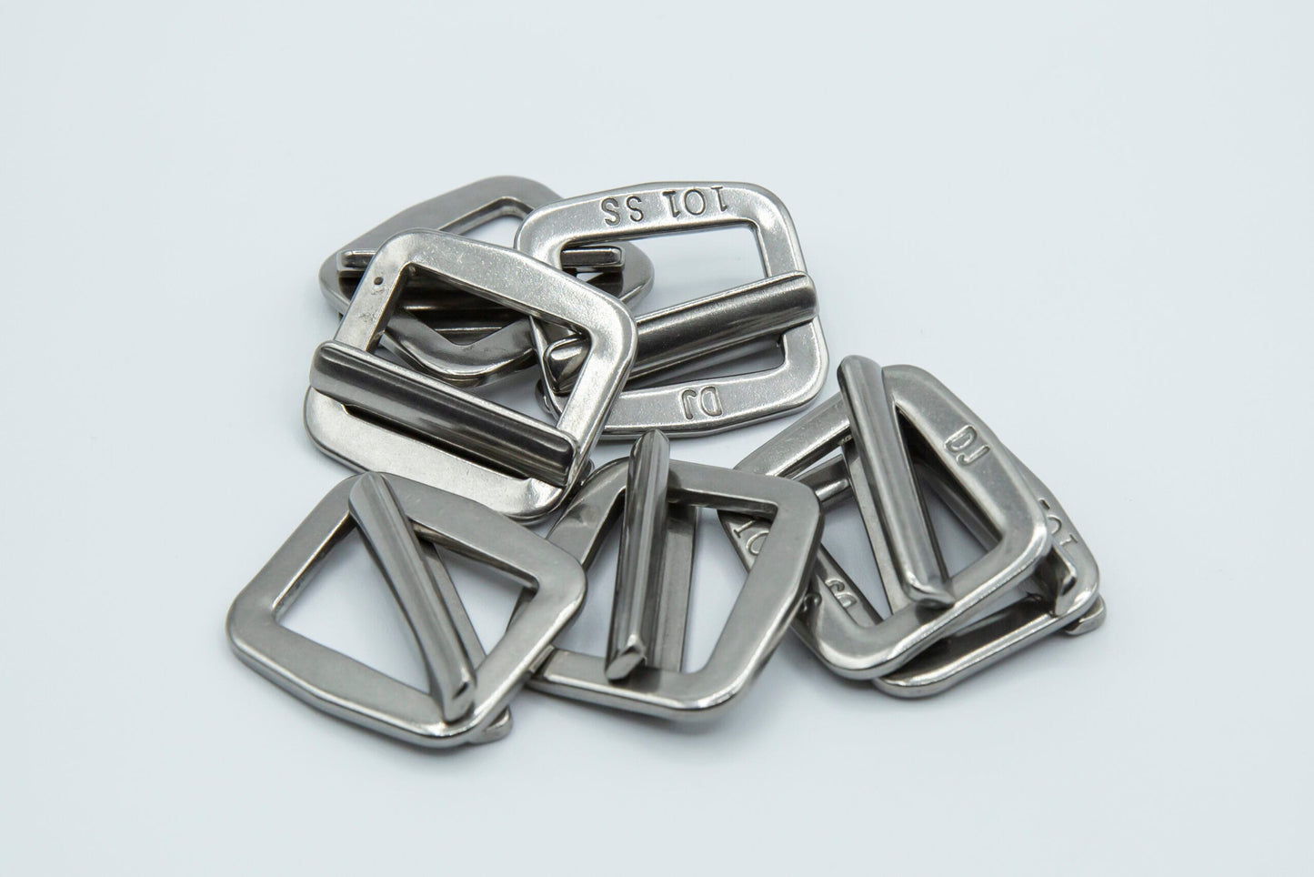 Stainless steel chest buckle